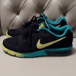 Women's NIKE Air Max Sequent Fitsole Size 8.5